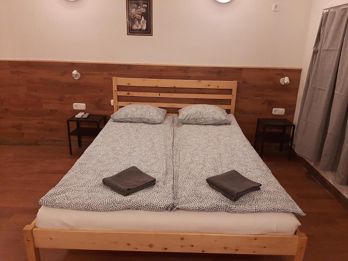 Apartman Vorosmarty Apartment Будапеща Екстериор снимка