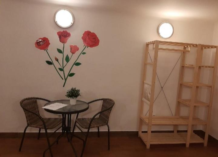 Apartman Vorosmarty Apartment Будапеща Екстериор снимка