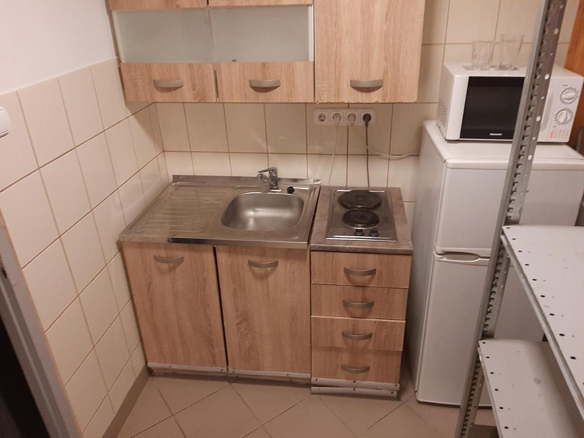 Apartman Vorosmarty Apartment Будапеща Екстериор снимка