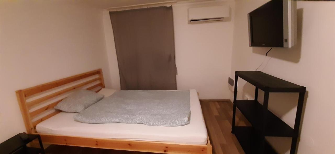 Apartman Vorosmarty Apartment Будапеща Екстериор снимка