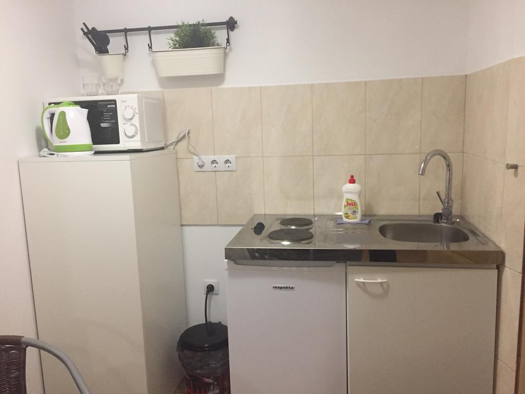 Apartman Vorosmarty Apartment Будапеща Екстериор снимка