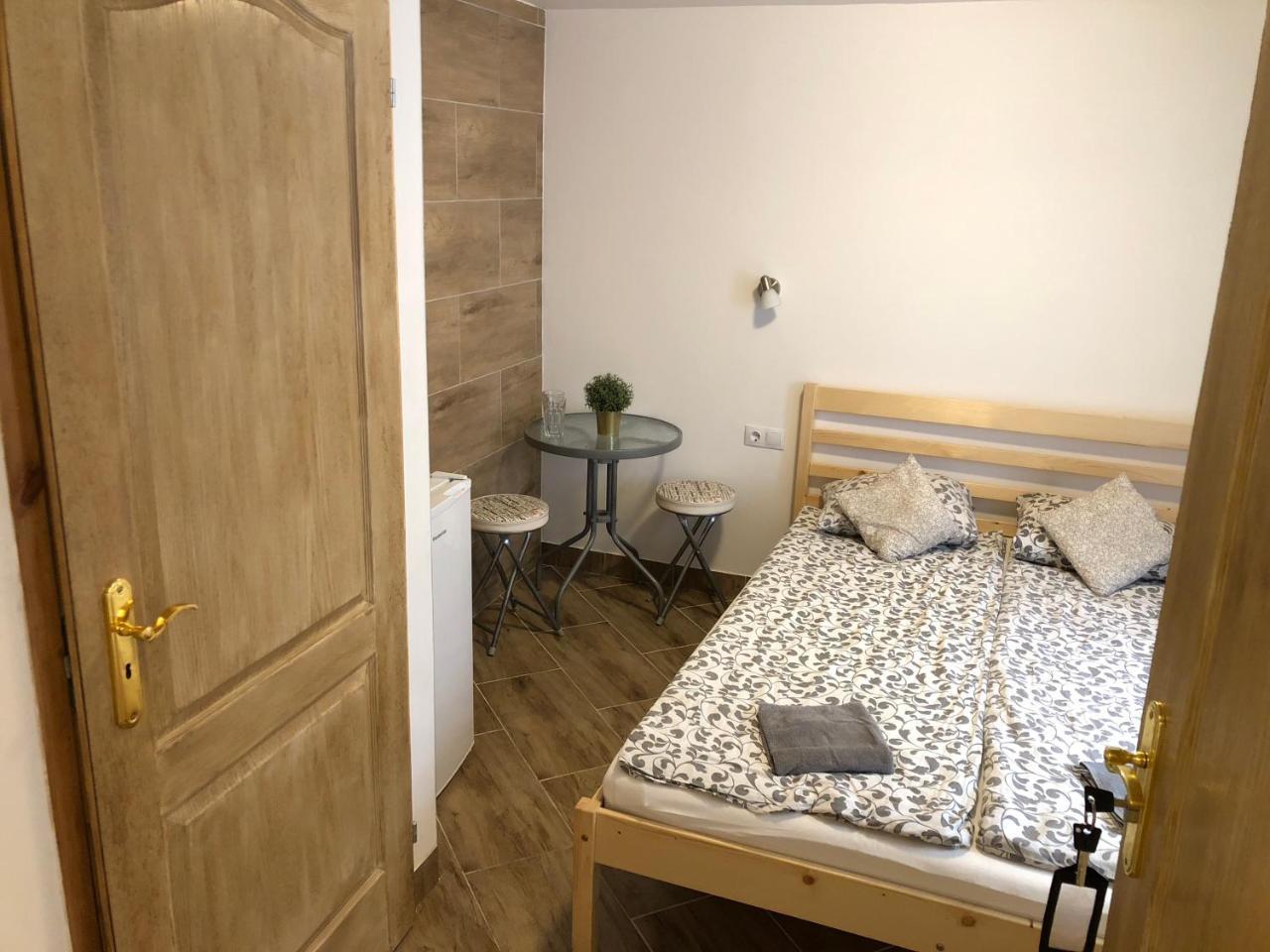 Apartman Vorosmarty Apartment Будапеща Екстериор снимка